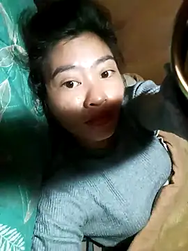 Snapshot of Phuongphuongg chatting on 11-04-25, 08:19 Phuongphuongg online show from 11-04-25, 08:19