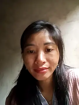 Snapshot of Phuongphuongg chatting on 11-16-25, 01:44 Phuongphuongg online show from 11-16-25, 01:44