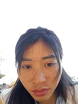 Snapshot of Phuongphuongg chatting on 11-27-25, 08:38 Phuongphuongg online show from 11-27-25, 08:38