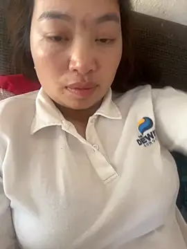 Nhung584 online show from 10-11-25, 05:50