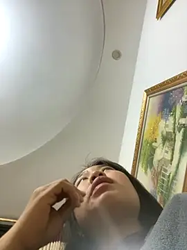 Nhung584 online show from 12-05-25, 12:25