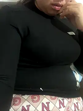 Nhung584 online show from 12-21-25, 12:34