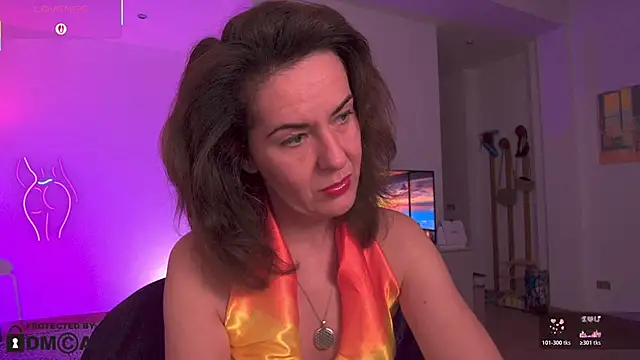 Snapshot of Witch_in_Silk chatting on 11-09-25, 07:56 Witch in Silk online show from 11-09-25, 07:56