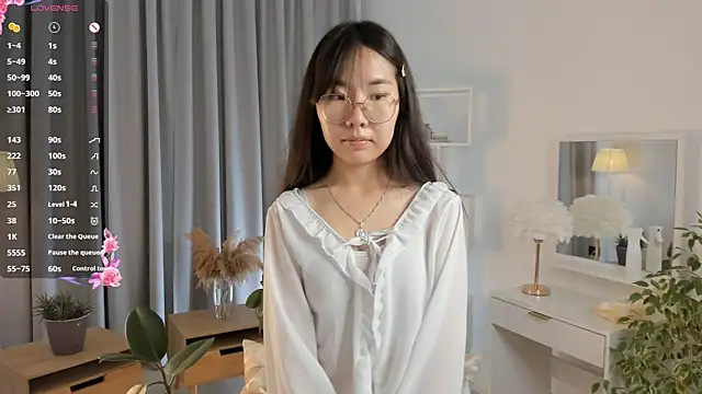 Snapshot of UdelaDodson chatting on 09-14-25, 03:11 UdelaDodson online show from 09-14-25, 03:11