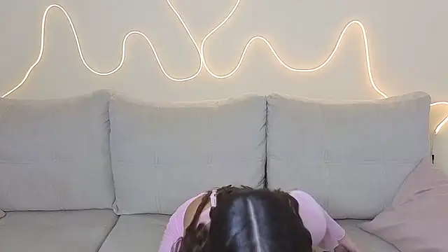 Snapshot of KathrynBrooks chatting on 11-12-25, 01:00 KathrynBrooks online show from 11-12-25, 01:00