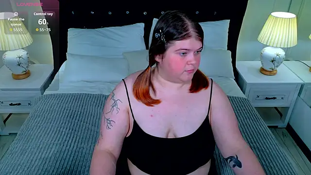 Mia Ray online show from 10-01-25, 05:41