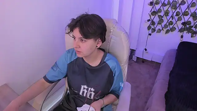 Snapshot of Nathaly_ds chatting on 10-15-25, 07:47 Nathaly ds online show from 10-15-25, 07:47