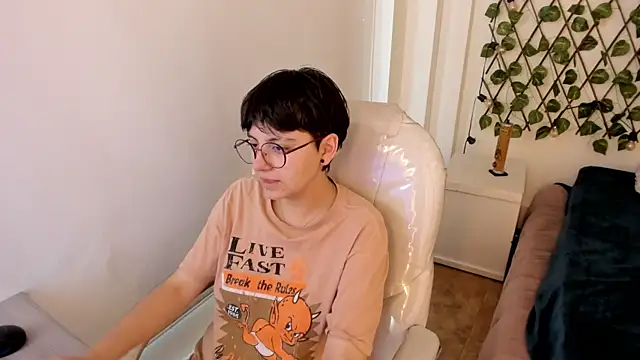 Snapshot of Nathaly_ds chatting on 11-11-25, 07:14 Nathaly ds online show from 11-11-25, 07:14