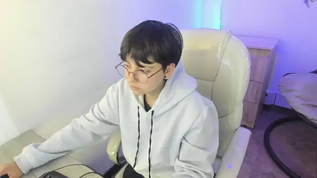 Snapshot of Nathaly_ds chatting on 11-28-25, 12:52 Nathaly ds online show from 11-28-25, 12:52