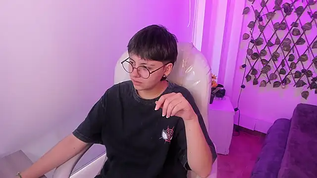 Nathaly ds online show from 02-26-26, 07:35