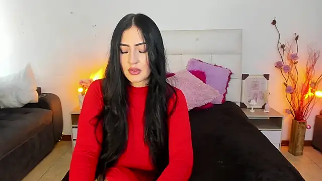 Snapshot of hannahdvil1 chatting on 09-25-25, 12:31 hannahdvil1 online show from 09-25-25, 12:31