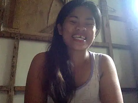 Snapshot of precious_lyn chatting on 06-20-26, 06:05 precious lyn online show from 06-20-26, 06:05