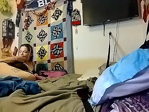 SnowBunny1224 online show from 09-29-25, 09:03