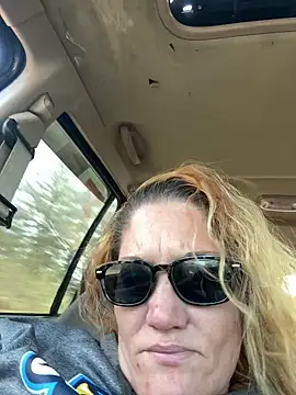 SnowBunny1224 online show from 03-20-26, 02:55