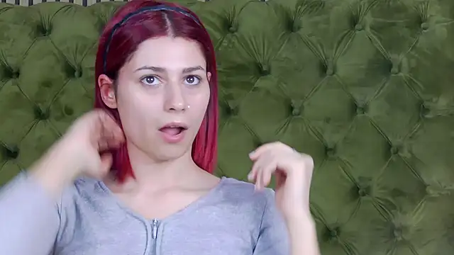 LunaHart online show from 02-25-26, 05:28