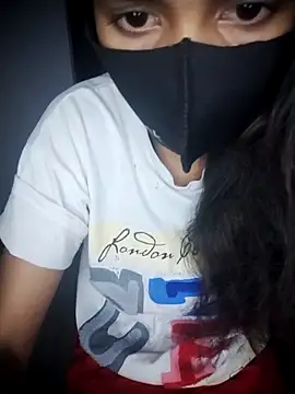 Snapshot of Sexey-Puja chatting on 09-26-25, 03:10 Sexey-Puja online show from 09-26-25, 03:10