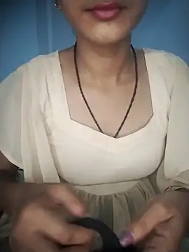 Snapshot of Sexey-Puja chatting on 09-30-25, 03:22 Sexey-Puja online show from 09-30-25, 03:22