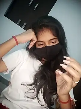 Snapshot of Sexey-Puja chatting on 10-13-25, 02:00 Sexey-Puja online show from 10-13-25, 02:00