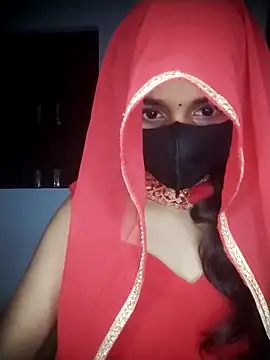 Snapshot of Sexey-Puja chatting on 10-13-25, 02:28 Sexey-Puja online show from 10-13-25, 02:28