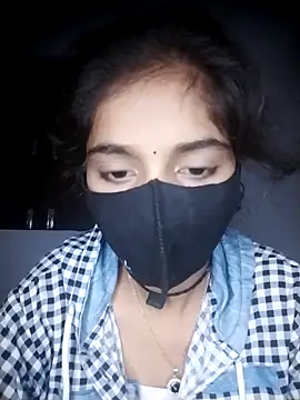 Snapshot of Sexey-Puja chatting on 10-24-25, 02:30 Sexey-Puja online show from 10-24-25, 02:30