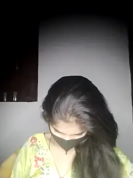 Snapshot of Sexey-Puja chatting on 11-13-25, 10:25 Sexey-Puja online show from 11-13-25, 10:25