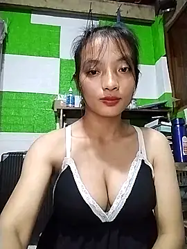 Snapshot of tdtd98 chatting on 09-12-25, 03:23 tdtd98 online show from 09-12-25, 03:23