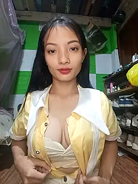 Snapshot of tdtd98 chatting on 10-22-25, 07:02 tdtd98 online show from 10-22-25, 07:02