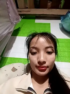 Snapshot of tdtd98 chatting on 10-27-25, 03:32 tdtd98 online show from 10-27-25, 03:32