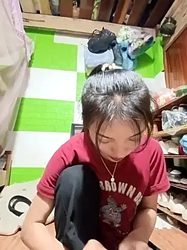 Snapshot of tdtd98 chatting on 11-18-25, 05:01 tdtd98 online show from 11-18-25, 05:01