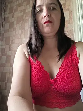 Snapshot of EvelinCutex chatting on 10-15-25, 11:10 EvelinCutex online show from 10-15-25, 11:10