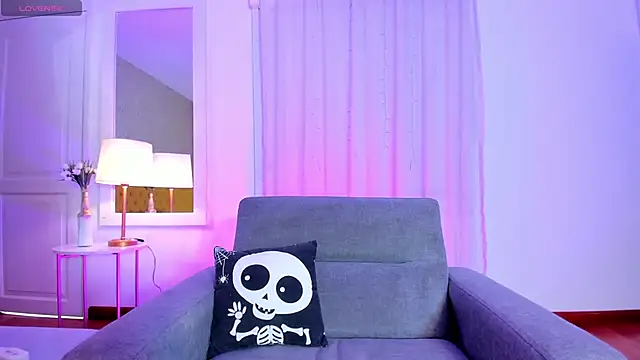 AuroraMiiller online show from 11-08-25, 09:02