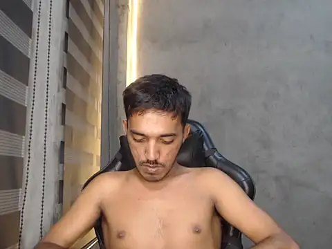 RowyCam online show from 09-10-25, 02:39