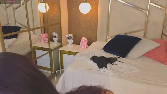 Snapshot of Anne_Mallow chatting on 02-16-26, 12:12 Anne Mallow online show from 02-16-26, 12:12