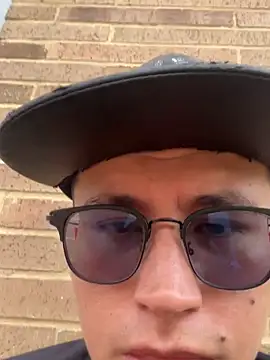 Snapshot of Kurtxxx22 chatting on 02-02-26, 07:12 Kurtxxx22 online show from 02-02-26, 07:12