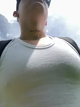 Snapshot of Kurtxxx22 chatting on 02-04-26, 06:03 Kurtxxx22 online show from 02-04-26, 06:03