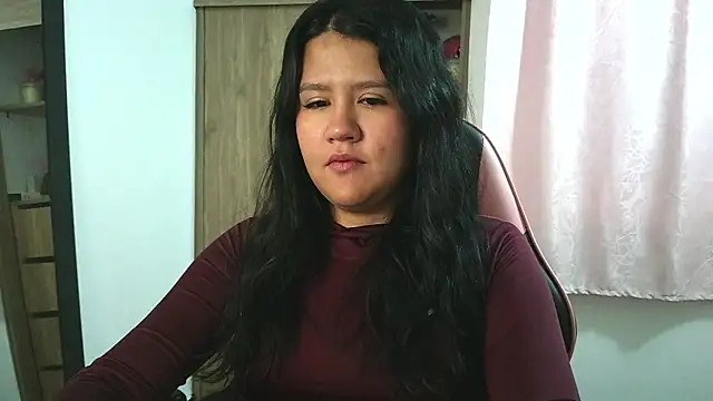 Oliviawatson1 online show from 11-10-25, 12:59