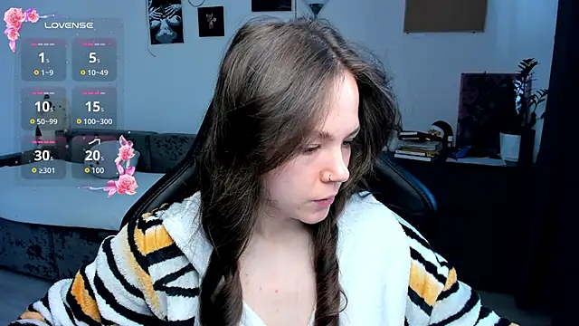 cute little ass online show from 02-27-26, 07:19