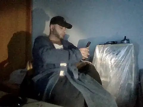 Snapshot of SmokedAlloy2 chatting on 02-08-26, 11:41 SmokedAlloy2 online show from 02-08-26, 11:41