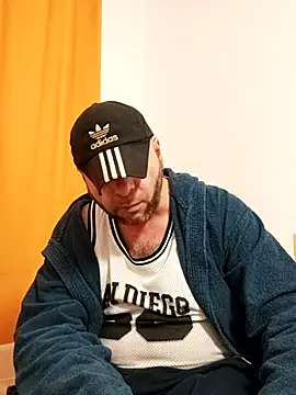 Snapshot of SmokedAlloy2 chatting on 02-18-26, 02:29 SmokedAlloy2 online show from 02-18-26, 02:29