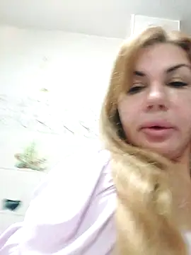 Snapshot of Alisasex@xh chatting on 09-22-25, 07:32 Alisasexxh online show from 09-22-25, 07:32