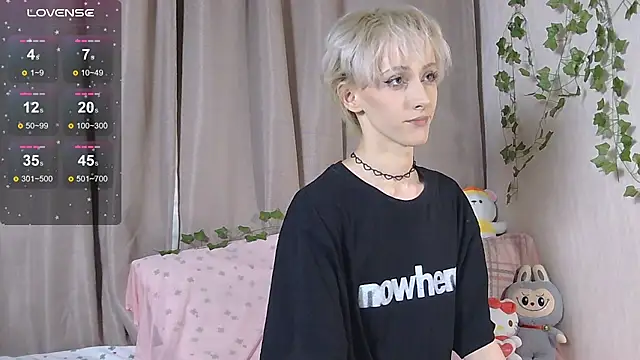 Snapshot of NextVibe_ chatting on 12-03-25, 07:01 NextVibe online show from 12-03-25, 07:01