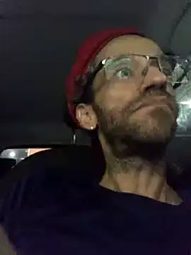 Snapshot of Siegfri3d__ chatting on 11-19-25, 02:33 Siegfri3d online show from 11-19-25, 02:33