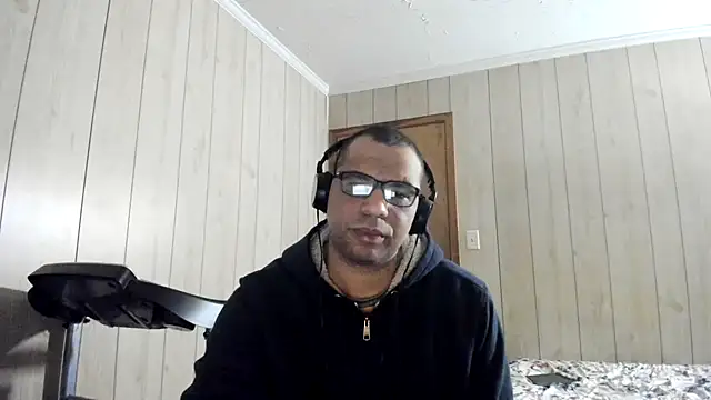 NaturalBeautyQueen online show from 07-02-26, 02:01