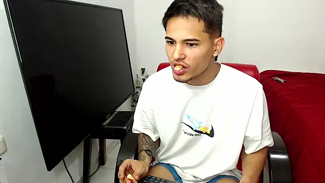 Alex mojica online show from 02-03-26, 06:40