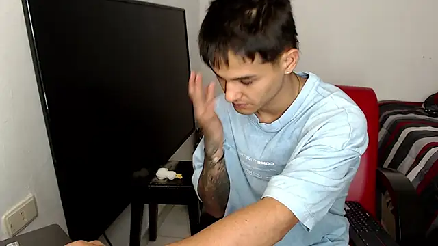 Alex mojica online show from 02-21-26, 07:09