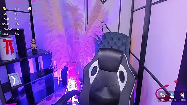 NahomiRichards  online show from 02-01-26, 04:55