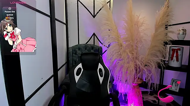 NahomiRichards  online show from 02-26-26, 04:33