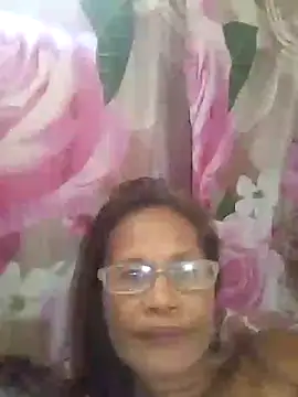 Snapshot of Kristen05 chatting on 11-30-25, 05:22 Kristen05 online show from 11-30-25, 05:22