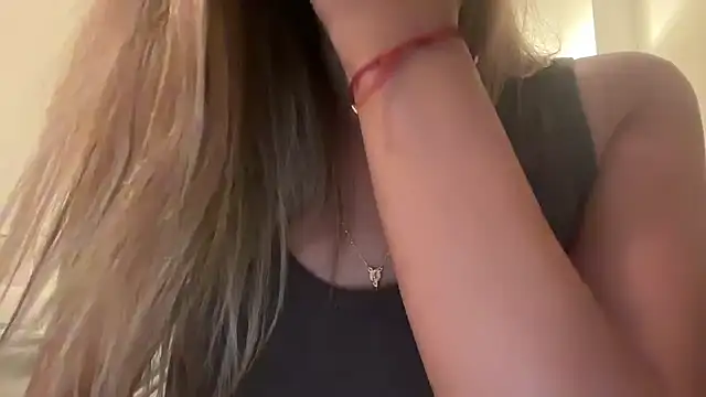 prettyykitty22 online show from 07-22-26, 03:09