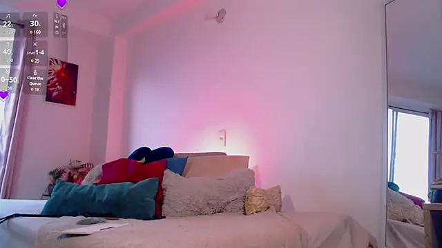 Theevae online show from 12-18-25, 10:16